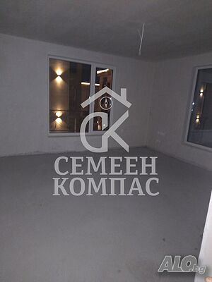 Тристаен апартамент в Кършияка/ с Акт 16