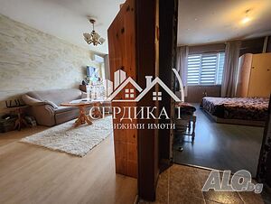Тристаен апартамент 85 кв.м Панел 1989 г. 3 етаж Непоследен