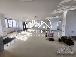 Офис 169 кв.м Първи етаж