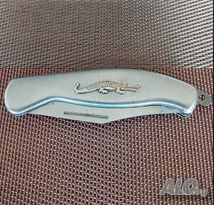 Красиво ножче-LACOSTE.