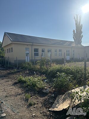 Продава се промишлена сграда