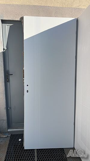 Нови модели врати. Демонтаж, монтаж и продажба на вносни и български врати