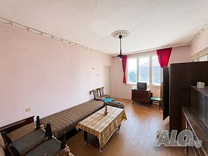 Етаж от къща гр. Нови пазар