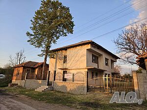 Продава къща в село Камен, община Стражица