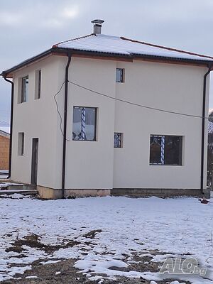 Продажба на къща гр. Нови хан