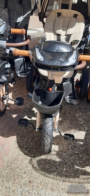 НОВИ детски триколки с музика и светлини