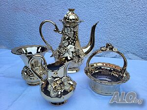 Луксозен комплект за чай или кафе