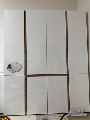 Гардероб за спалня