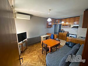 Светъл и тухлен 2-стаен апартамент в широк център на гр. Силистра! 🏡