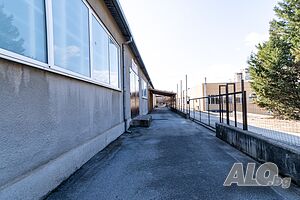 продава промишлена сграда с (парцел)упи