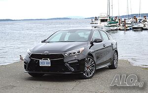 ЧЕЛНО стъкло за KIA FORTE 2019-