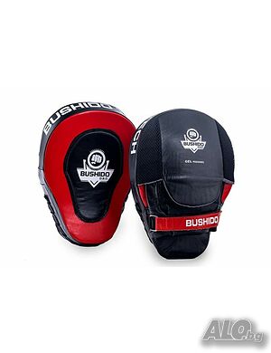 Комплект извити кожени боксови лапи DBX Bushido - 2 бр.