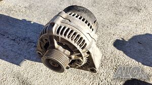 Генератор за Алфа Ромео 145 146 1,4 1,6 1,8 от Alfa Romeo алтернатор BOSCH 0 123 310 004 динамо