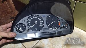 Километраж за БМВ седма серия е38 бензин от BMW e38 табло 6211-8 364 005 с голям борд три букси