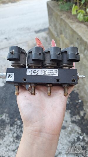 Газов инжекцйон с рейка 67R-01 4303 110R-004304 и газови дюзи инжектори 10R 02 4470