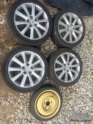 Гуми с джанти 215/45R17 за Мазда 5х114,3