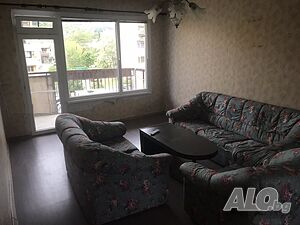 Продава апартамент