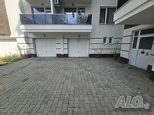 Дава под наем гараж