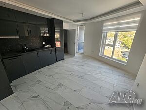 Продава апартамент