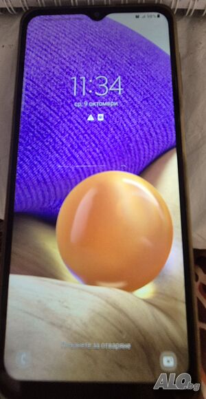 Продавам 2 броя телефон Samsung Galaxy A32