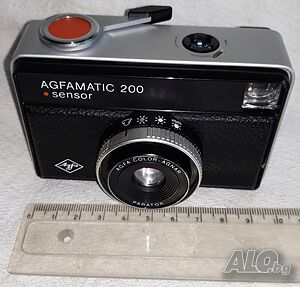 Камера Agfamatic 200 Sensor. 1972 Agfamatic 200 Sensor Лентови фотоапарати | Фотоапарати, Камери | Варна