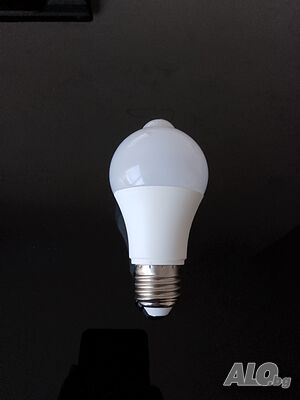 E27 LED сензорна крушка 12W