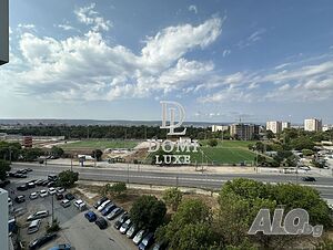Просторен тристаен апартамент, кв. Победа, гр. Варна