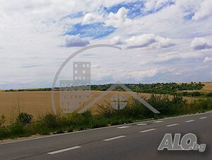 Парцел с огромен потенциал на 15 минути от Варна