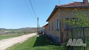 Къща за продаване