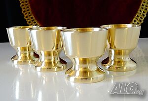Бронзови чаши за ракия, свръх масивни, звънки.