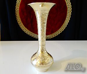 Бронзова ваза Британска Индия 15 см., маркирана.