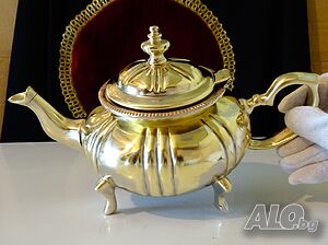 Марокански бронзов чайник, кана Royal.