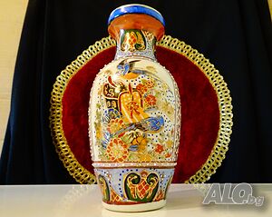 Китайска порцеланова ваза Zhongguo Zhi Zao, злато.