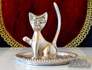 Посребрена фигура Котка, поставка за бижута.