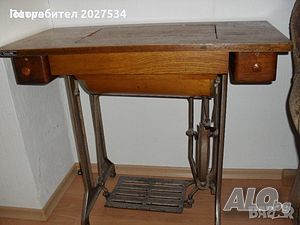 Продавам работеща крачна шевна машина