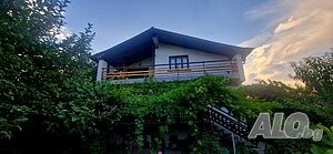 ​Масивна къща 356 кв.м с двор 665 кв.м, винарна и сонда - с. Строево (на 10 км от Пловдив) Триетажна къща 356 кв.м РЗП 665 кв.м двор | Къщи, Вили | Община Марица Строево
