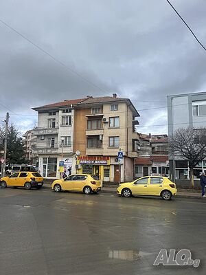 Продавам къща
