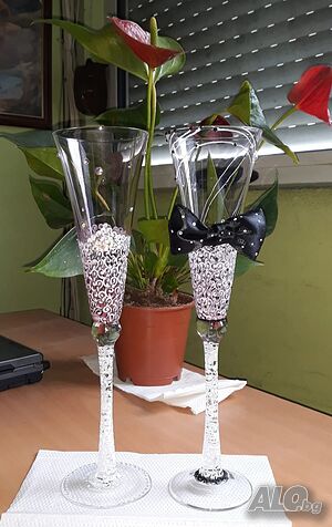 Рисувани/декорирани ритуални чаши и бутилки
