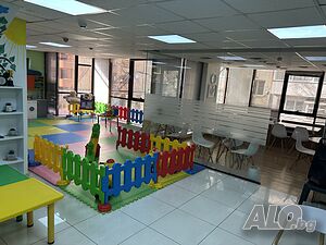 Детски кът / детски център