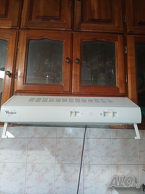 Продавам печка с фурна BEKO и абсорбатор Whirlpool.
