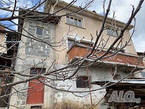 3-етажна къща в Родопите