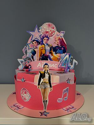 Картонена торта “К-pop”