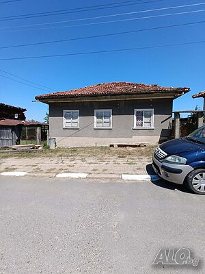 Къща в с. Стара Река (обл. Сливен)