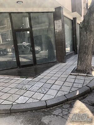 Давам под наем помещение на две нива