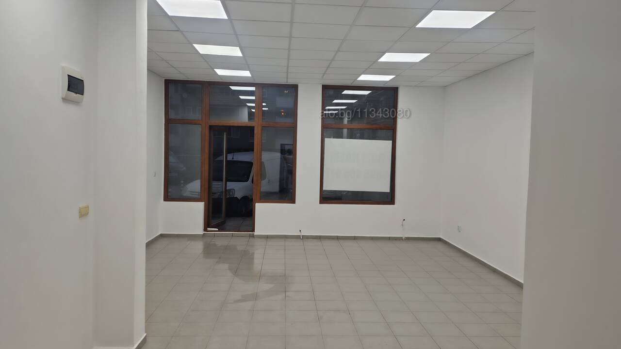 Магазин Люлин 3 до кооперативния, бл.384