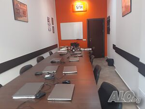 Давам под наем магазин Център