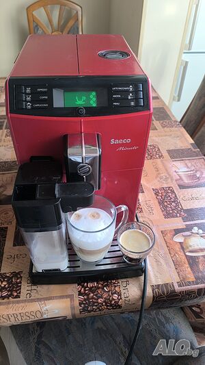 Saeco Minuto HD8763/09, Устройство за пяна, Керамична мелачка, Авт. почистване, 15бара, 1.8л