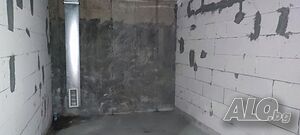 Гараж 24 кв.м. в Ман. ливади запад, 250 лв. за ЧЛ