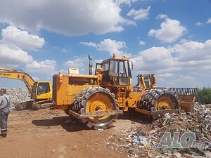 Продава се/ Под наем - Compactor / Компактор Caterpillar CAT-835 / 58т.