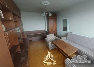 Продава двустаен апартамент кв. Тракия